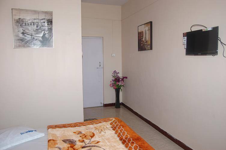 Weston Holiday Inn, Ooty 4